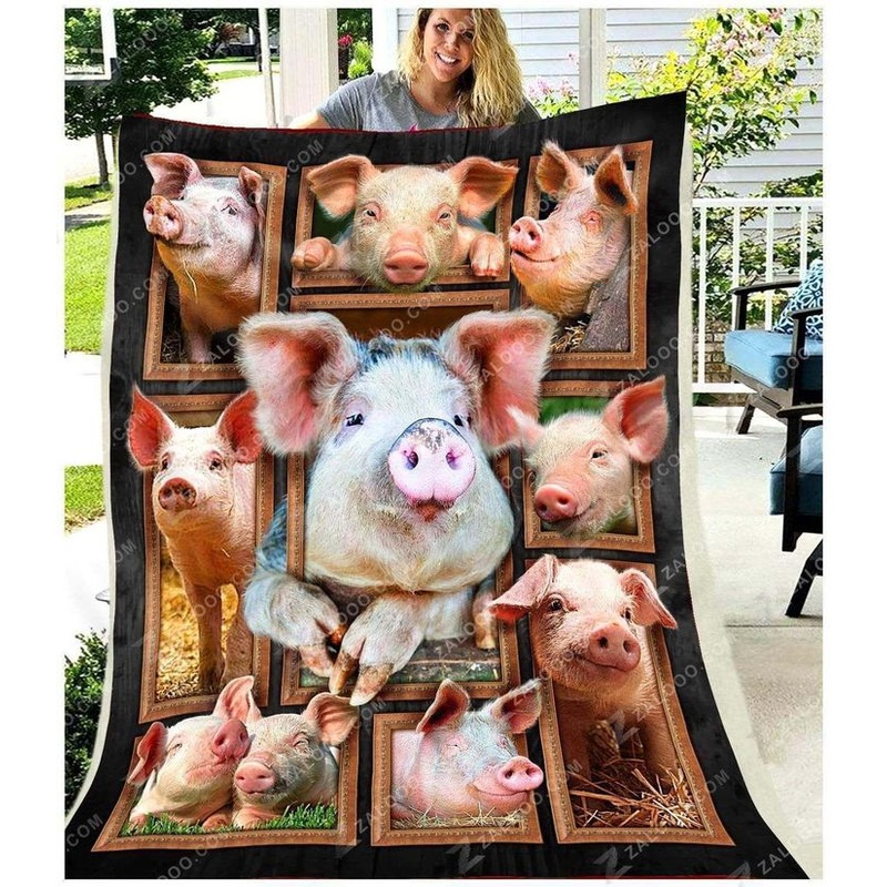 Pig CL240877MD Sherpa Fleece Blanket