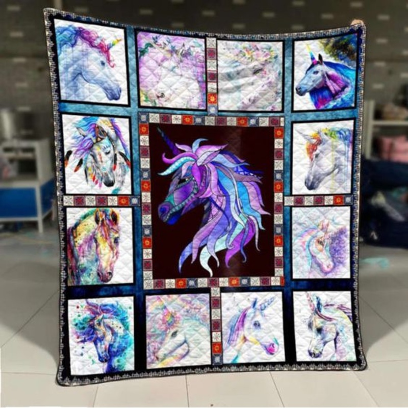Unicorn CLA0710778Q Quilt Blanket