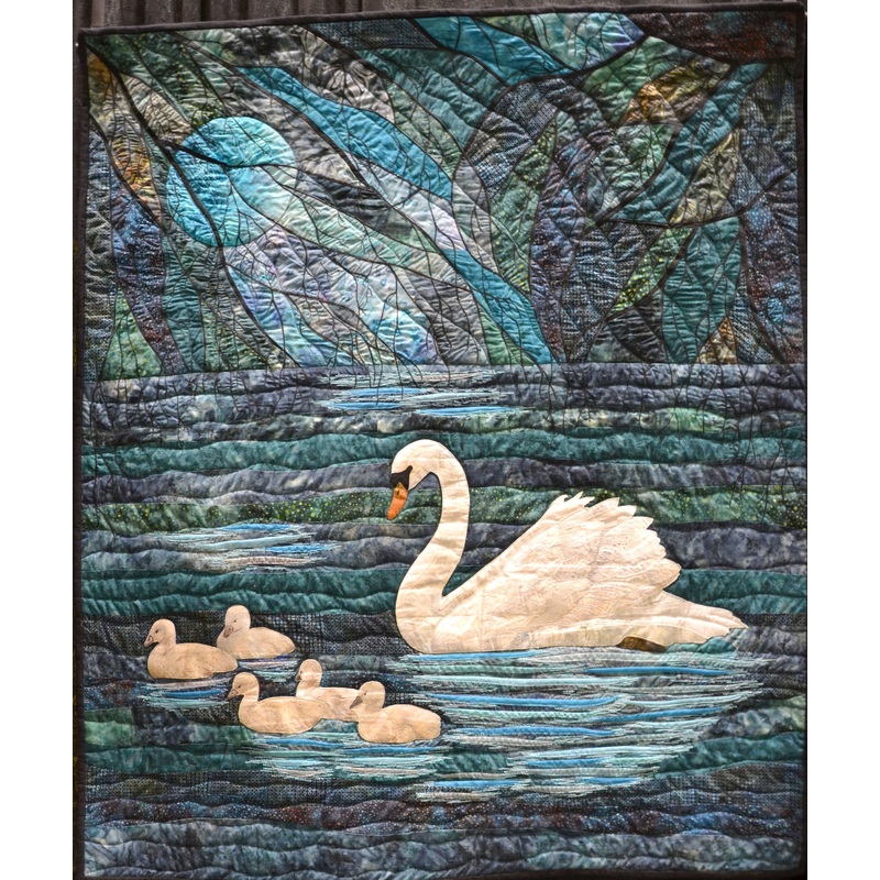 Swan CLA2211768Q Quilt Blanket