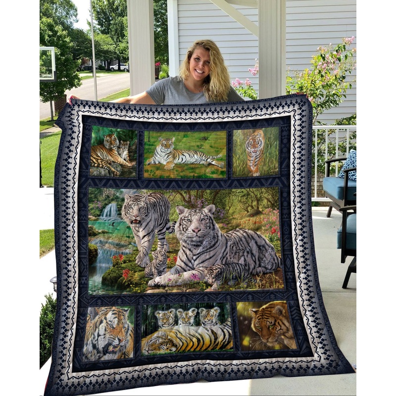 Tiger CLH0412608Q Quilt Blanket