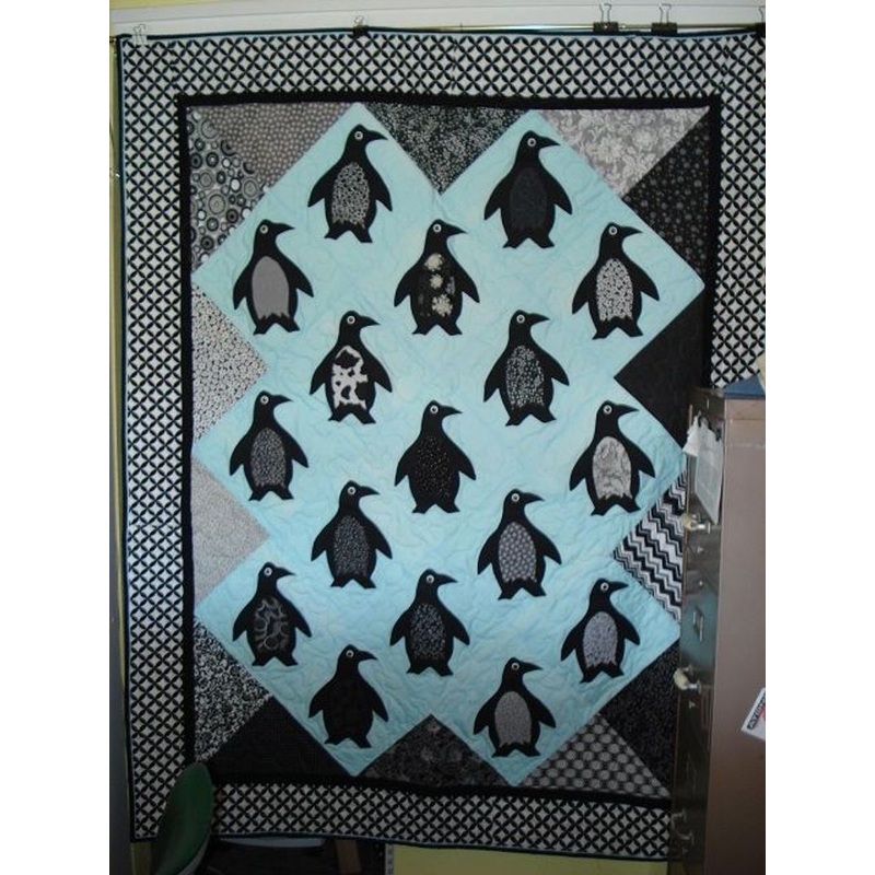 Black Penguins CLH2511014Q Quilt Blanket