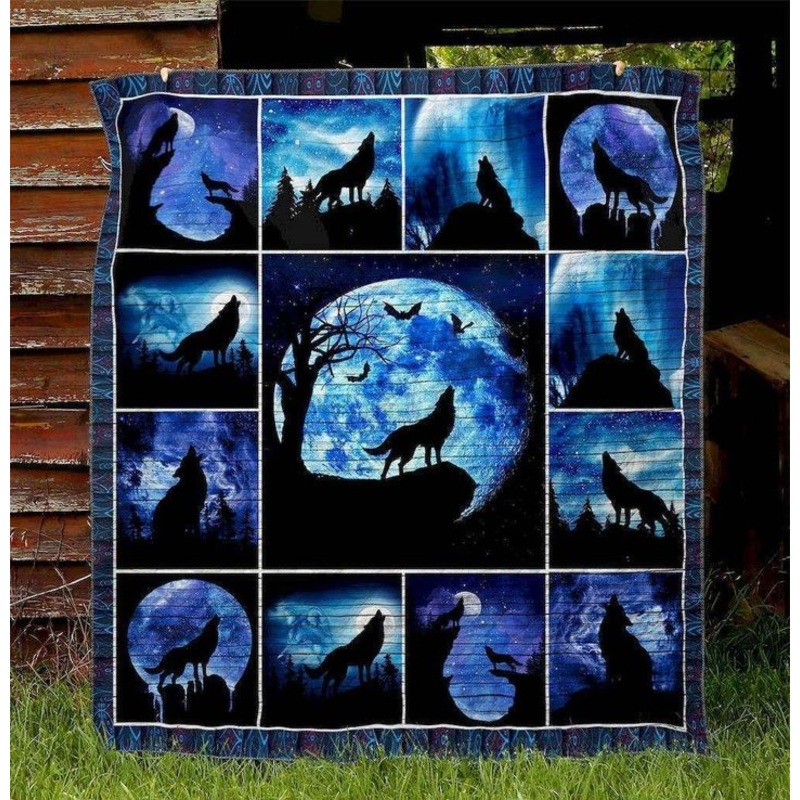 Wolf HM100527 Quilt Blanket