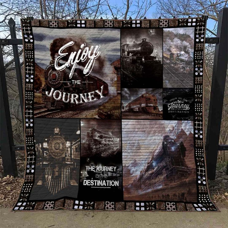 Train TD210537 Quilt Blanket