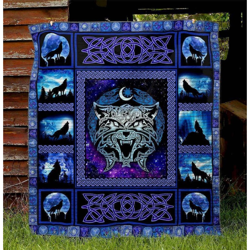 Wolf HM110530 Quilt Blanket