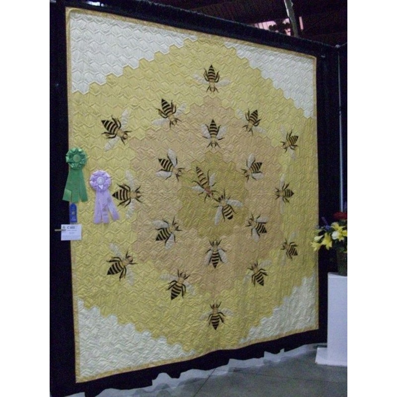 Bee CLP290601 Quilt Blanket