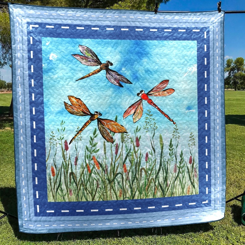 Blue Dragonfly CLT270608 Art Quilt